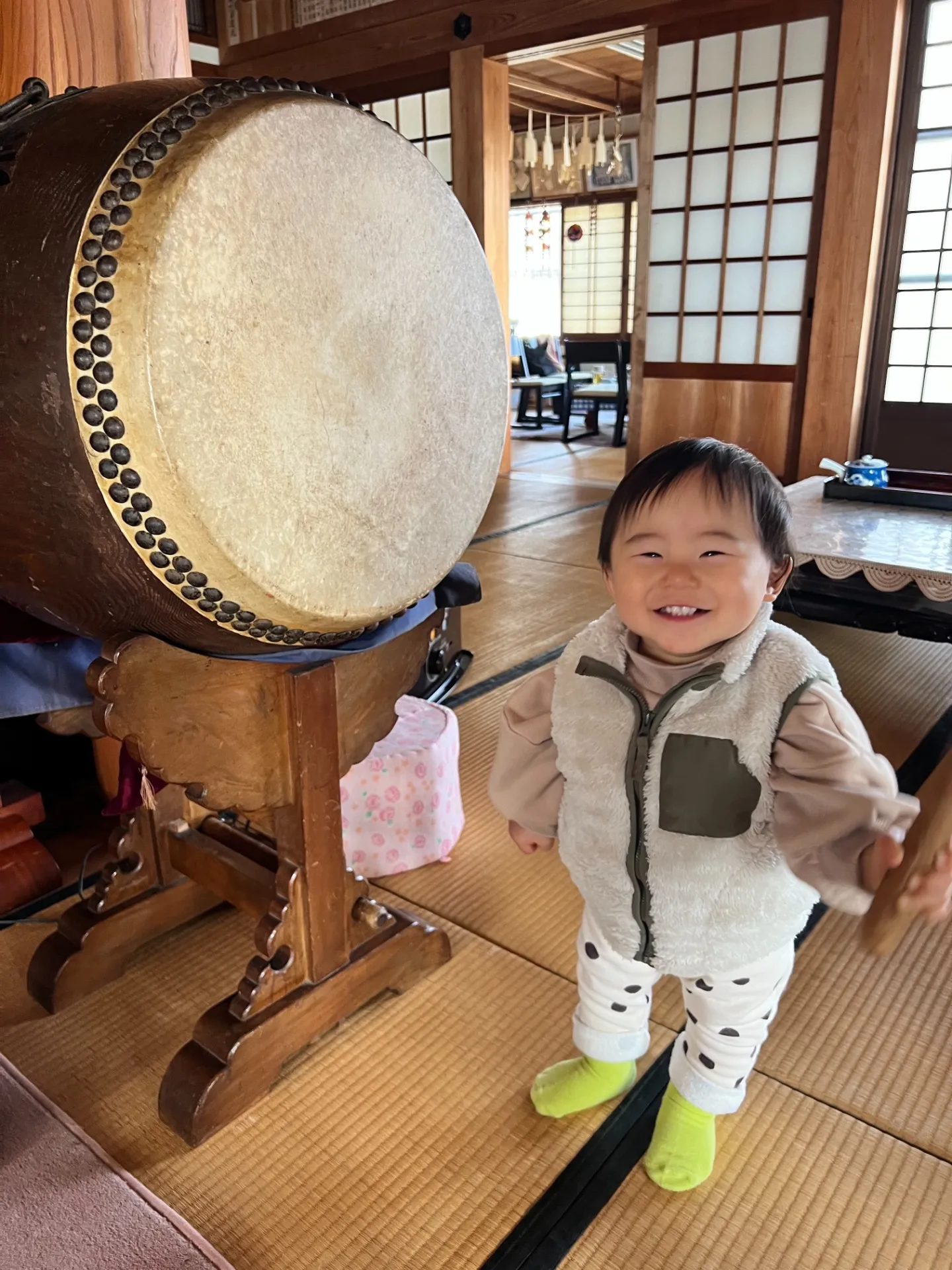 月刊ぷらざベビー＆キッズ写真館｜太鼓さんとのツーショット　元気な笑顔がいいですね～